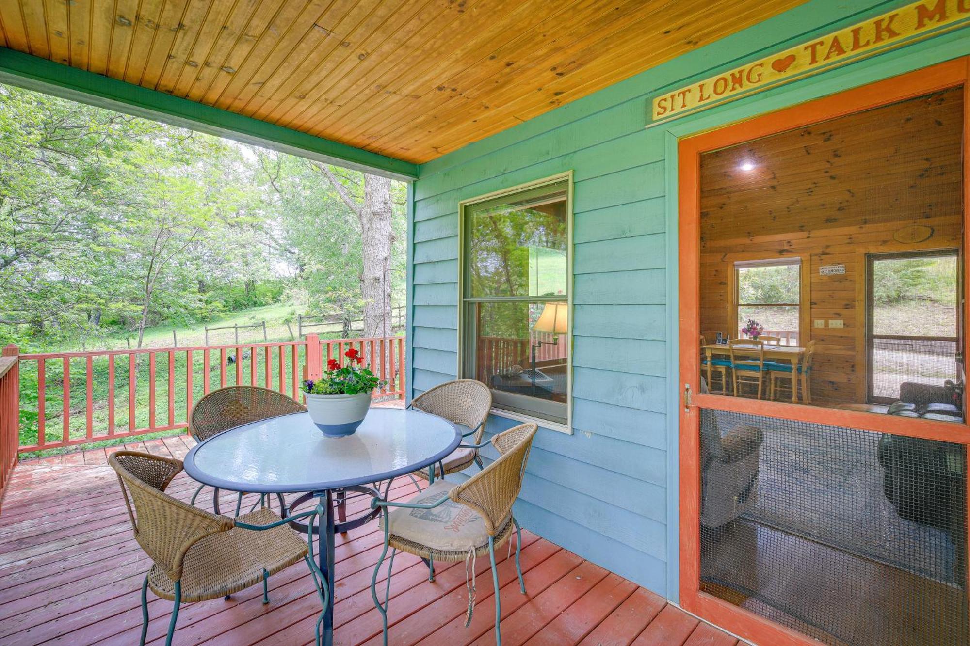 Quaint Blue Ridge Cabin Rental With On-Site Stream! Sparta Exterior photo